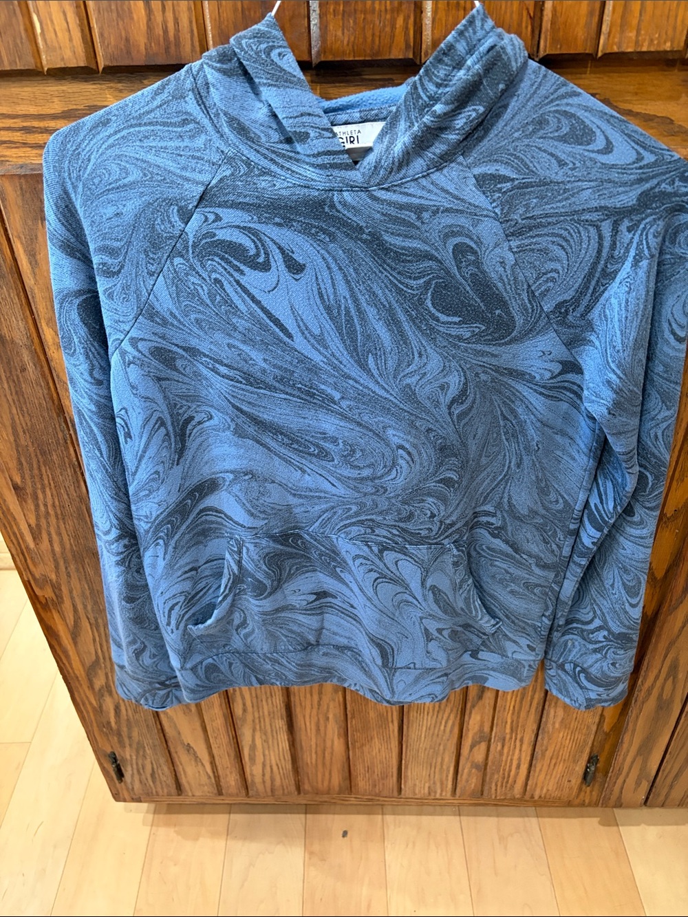Athleta Girls Blue Marble  sweatshirt with hood  Size XXL